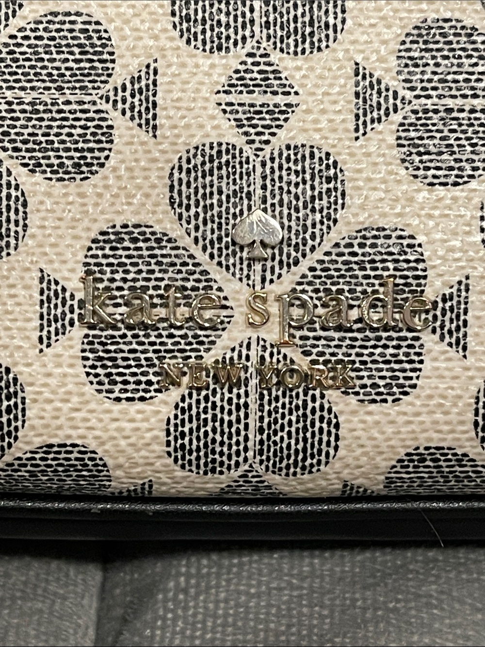 kate spade Cream and Black Spade Flower Shoulder Bag with Adjustable Black Strap - Picture 2 of 9